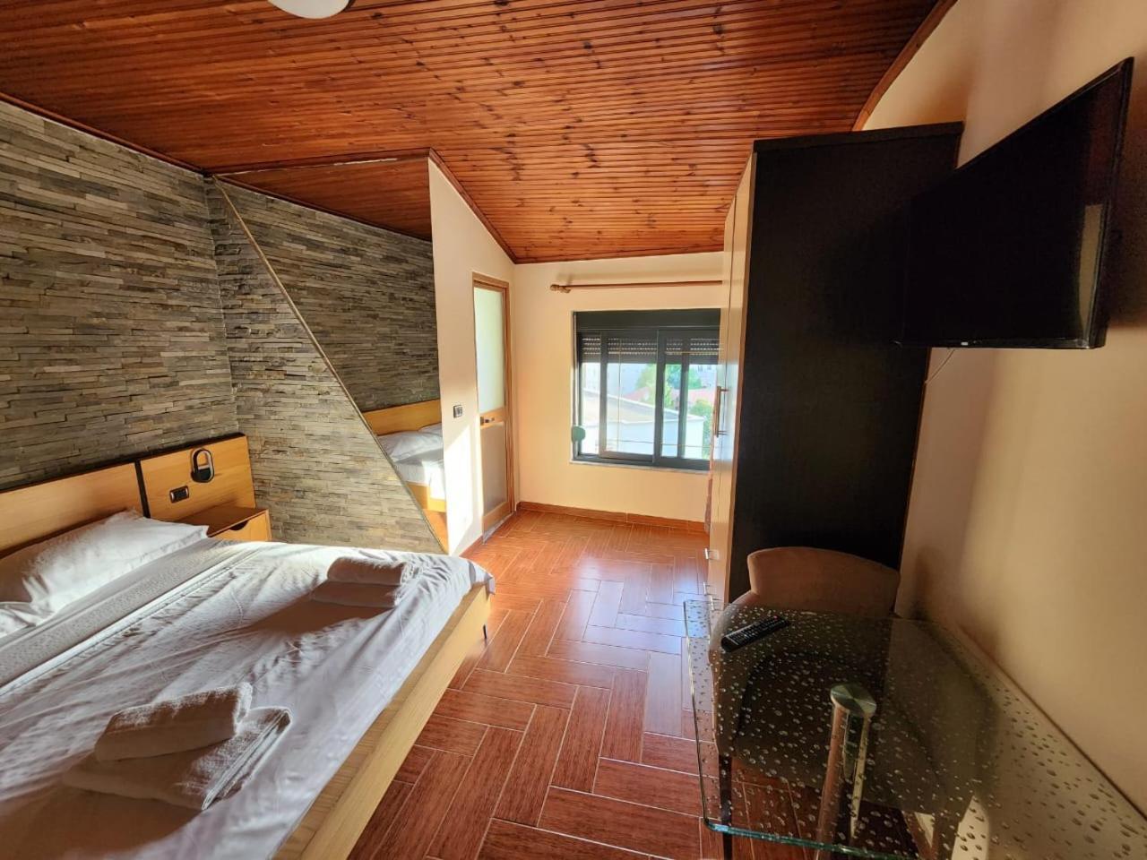 Hotel La Villa Tiran Dış mekan fotoğraf