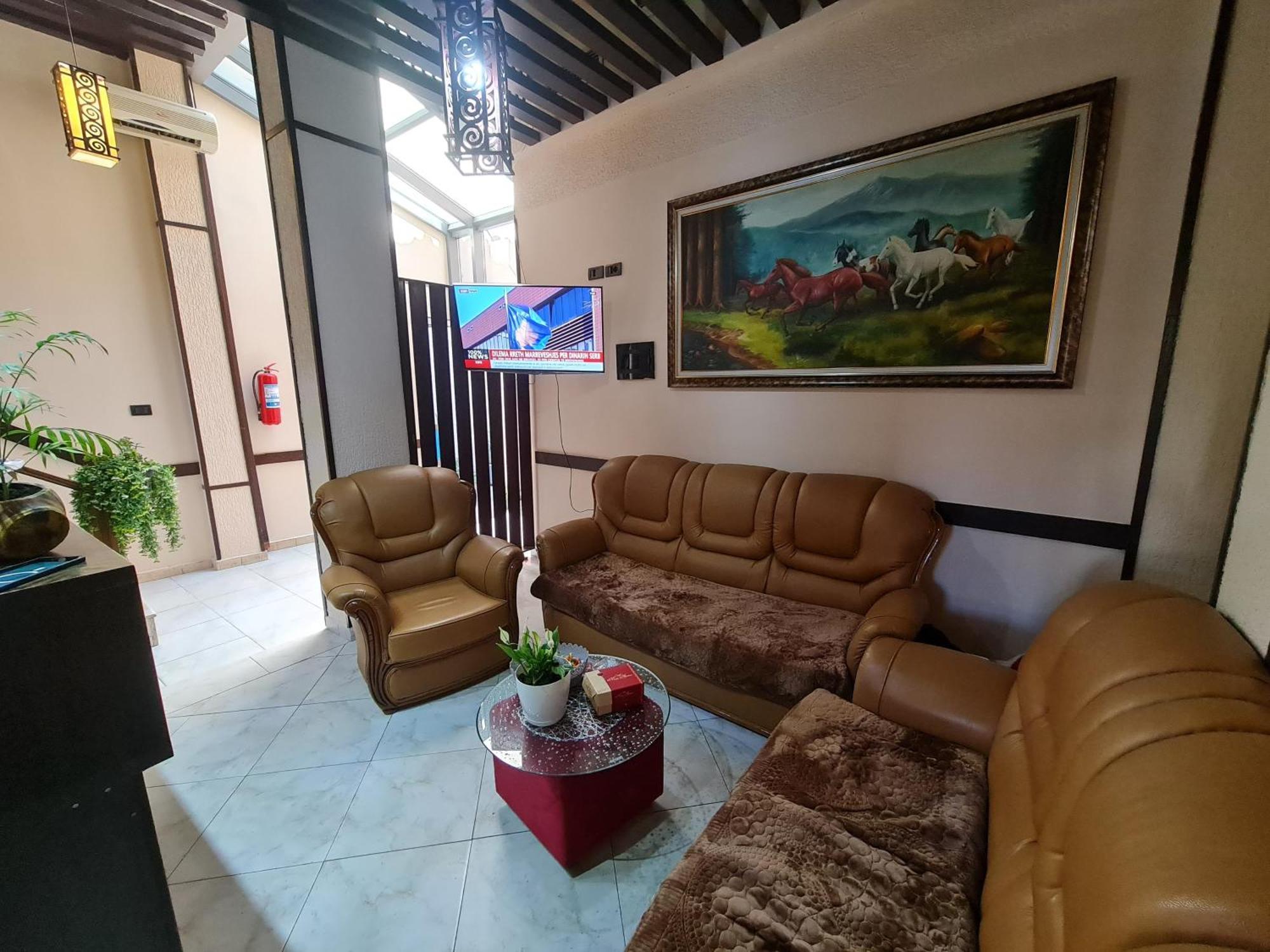 Hotel La Villa Tiran Dış mekan fotoğraf
