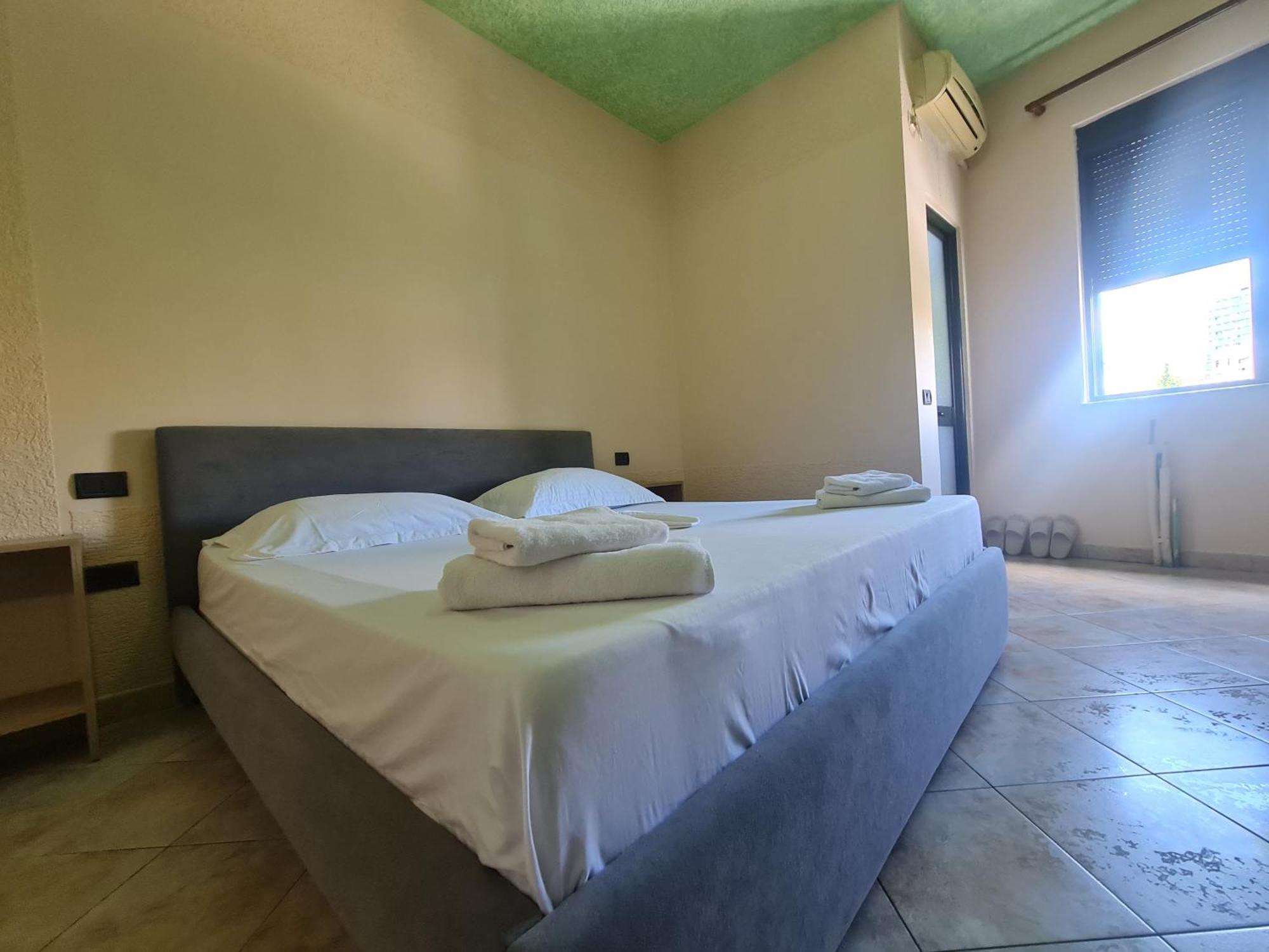 Hotel La Villa Tiran Dış mekan fotoğraf