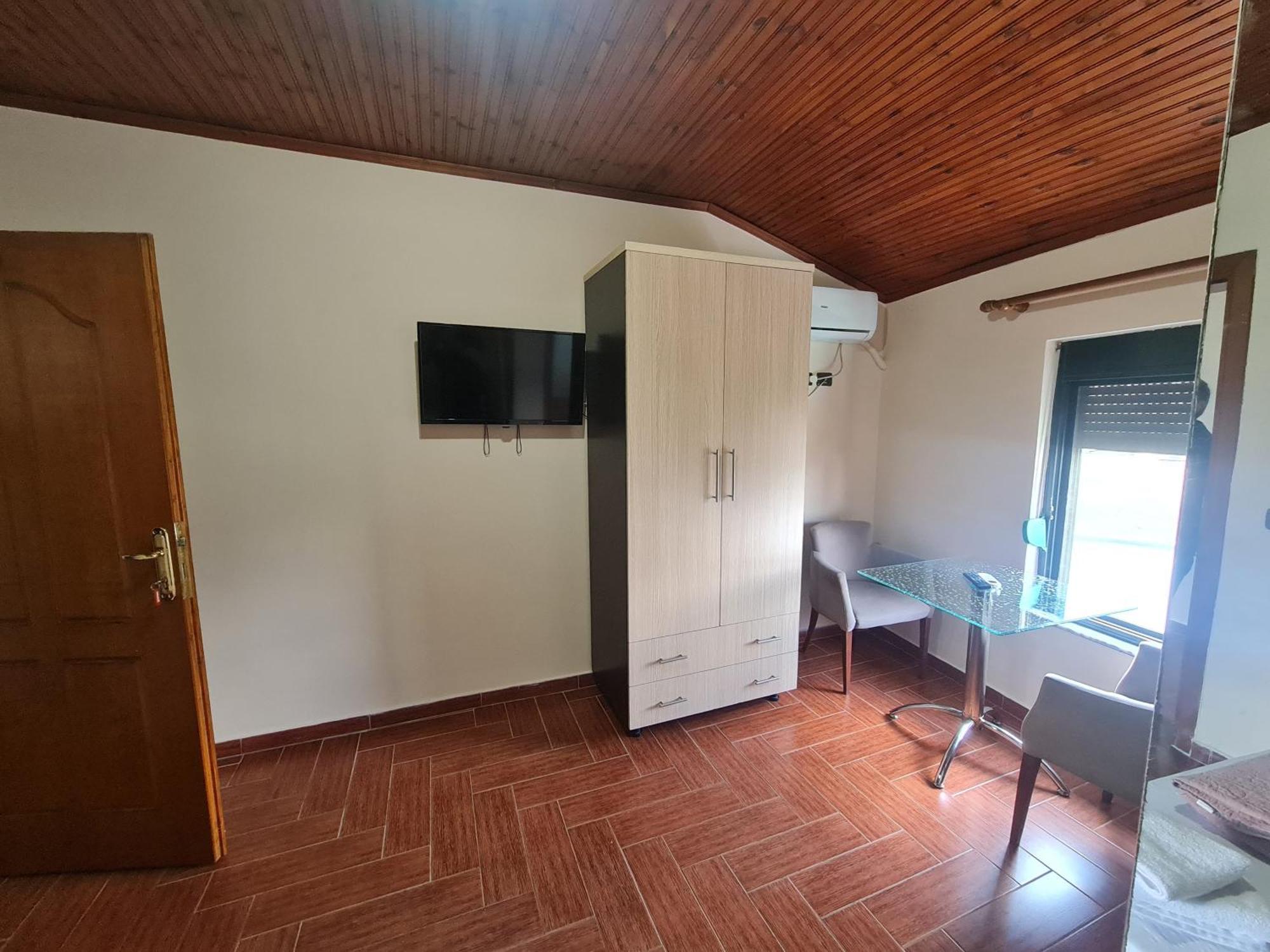 Hotel La Villa Tiran Dış mekan fotoğraf