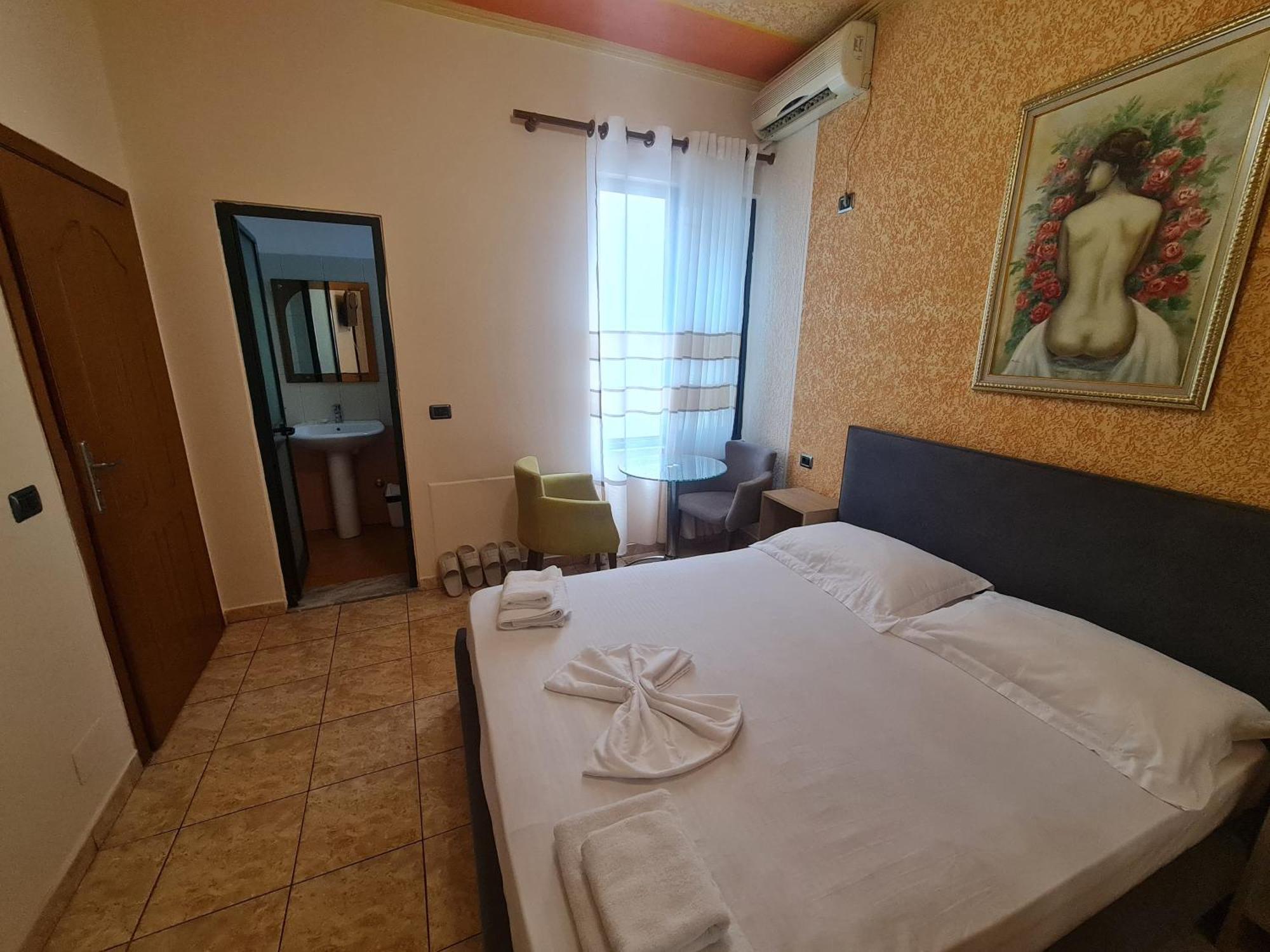 Hotel La Villa Tiran Dış mekan fotoğraf